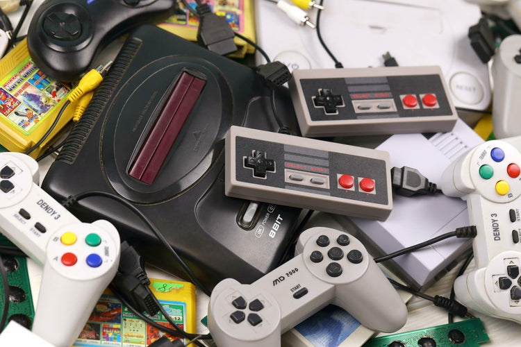 Retro Game Controllers & Accessories